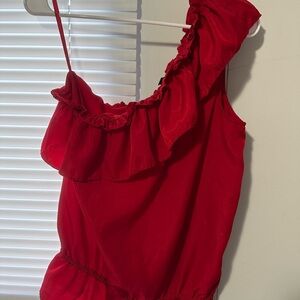 One shoulder top